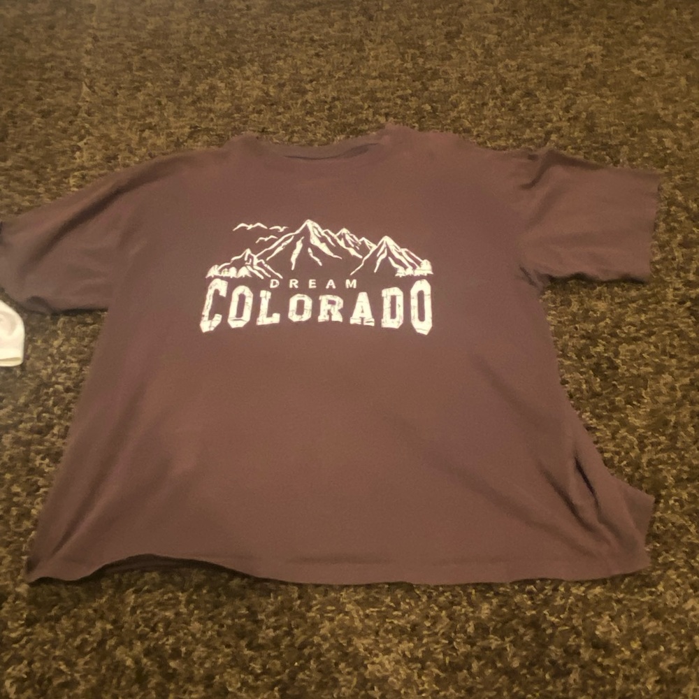 brown oversized tee